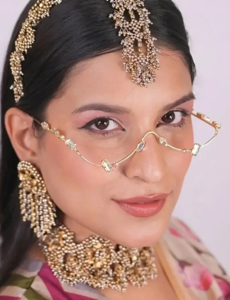 Noor Nazar Facelet
