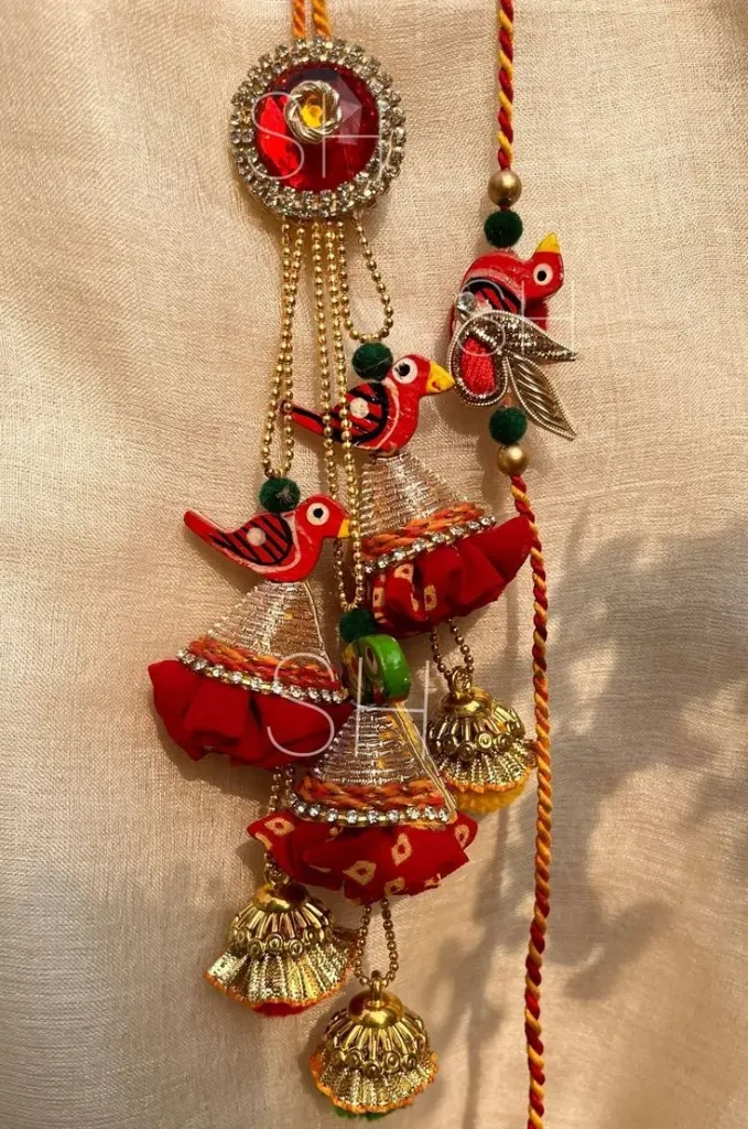 Chiraiya Charm Latkan