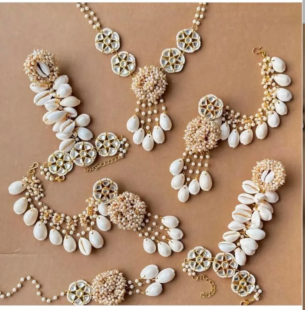 Noor Shell Jewellery